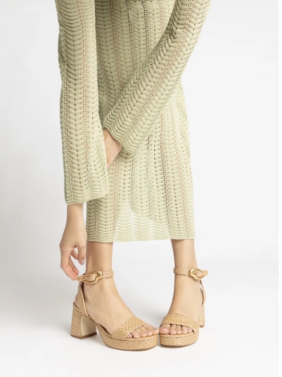 Larroude Shoes - NWT Larroude Dolly Verona Low Sandal In Natural Raffia and Beige Leather Regular